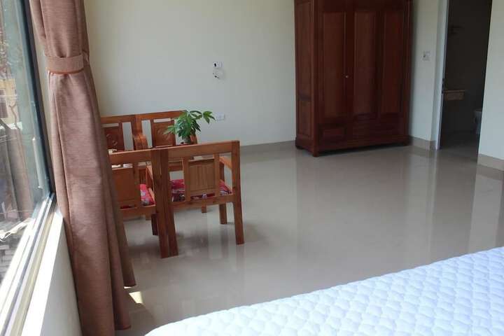 Room 7 of 49