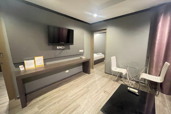 Room 34 of 50