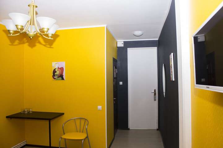 Room 12 of 38