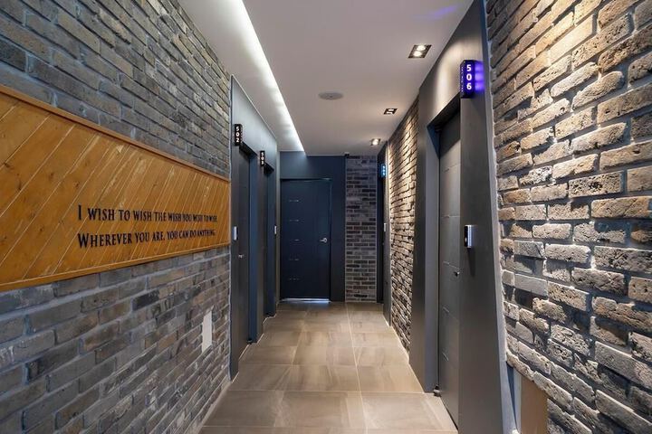 Hotel 58 of 63