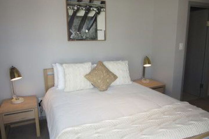 Room 30 of 65
