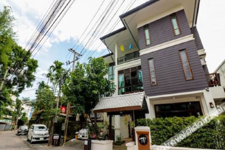Nida Rooms Soi 2 Wat Phra Sing