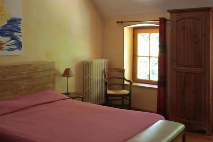 Room 8 of 39