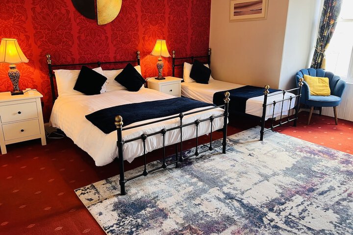 Room 49 of 99