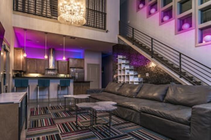 WOW Nirvana Home in Austin, TX