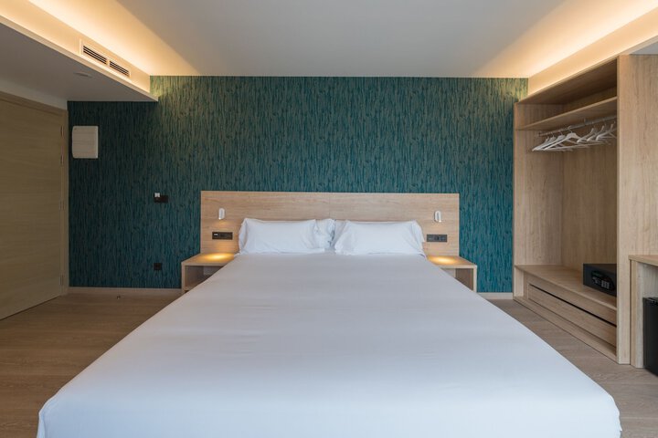 Room 20 of 122