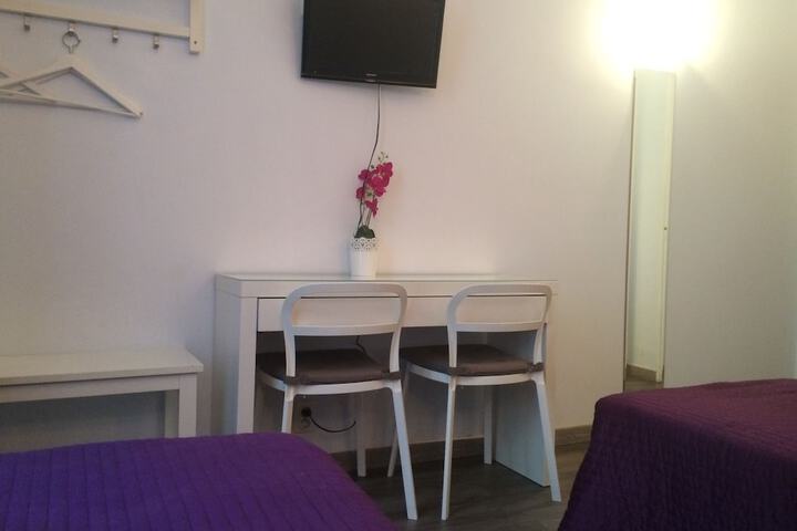 Room 17 of 61