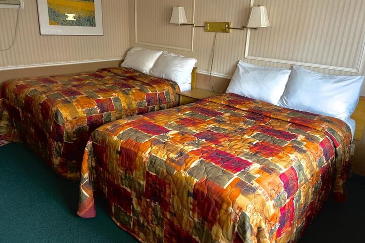Room 9 of 31