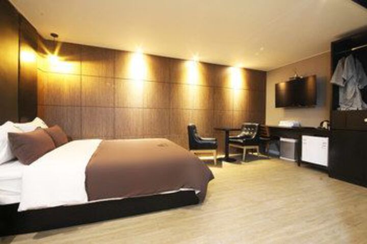 Room 26 of 51