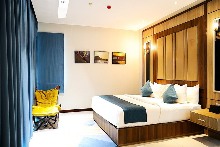Room 35 of 313
