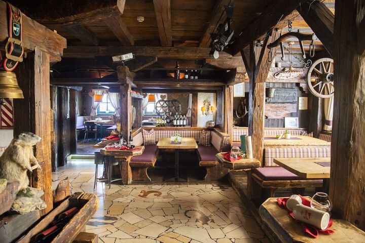 Dining Photos