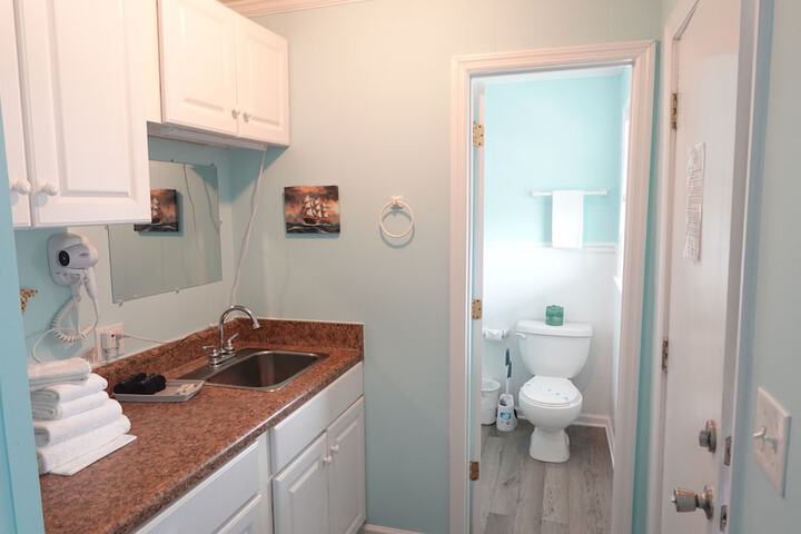 Room 204 of 282
