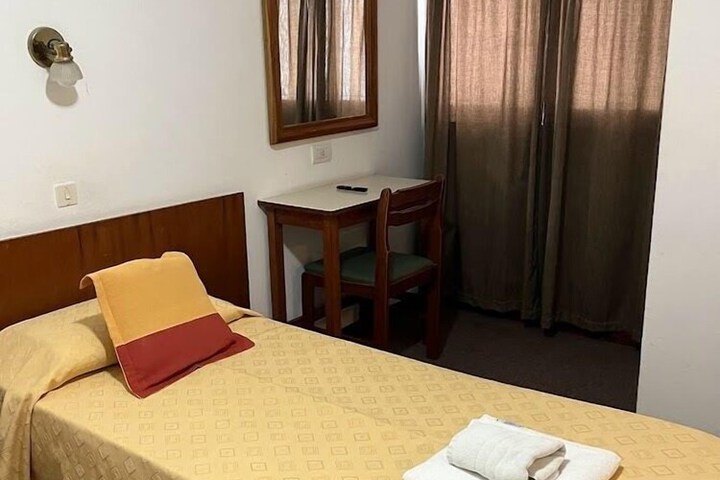 Room 19 of 42