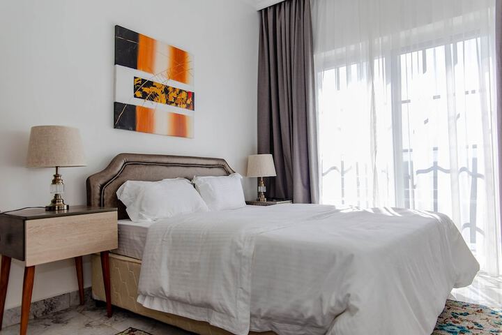 Room 15 of 38