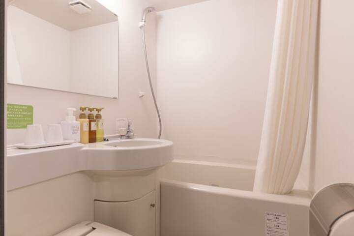 Clean Restrooms