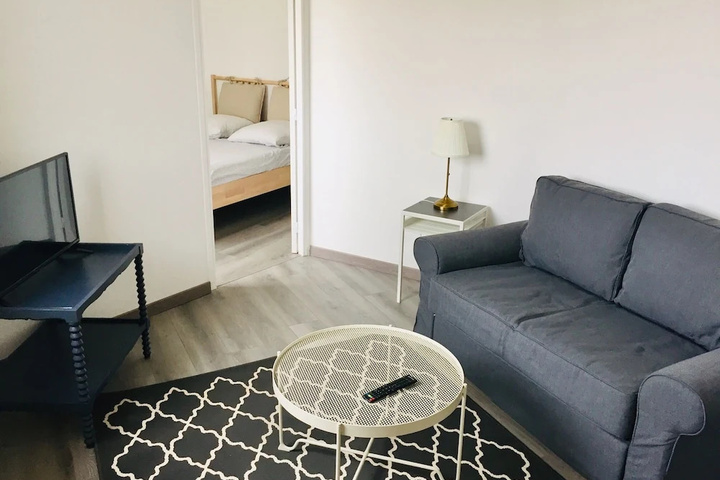 Room 3 of 11