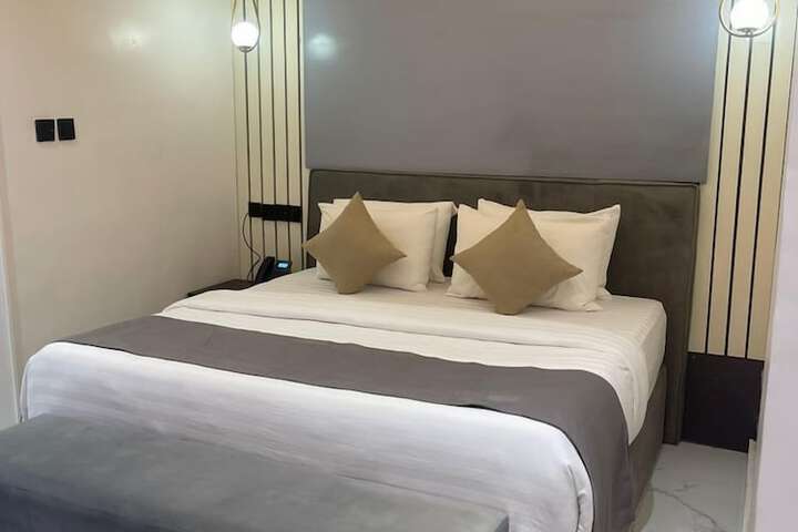Room 7 of 21