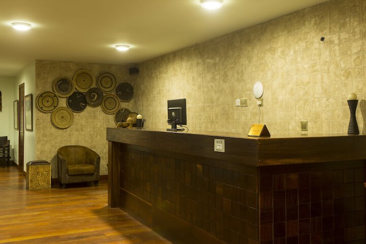 Hotel 2 of 93