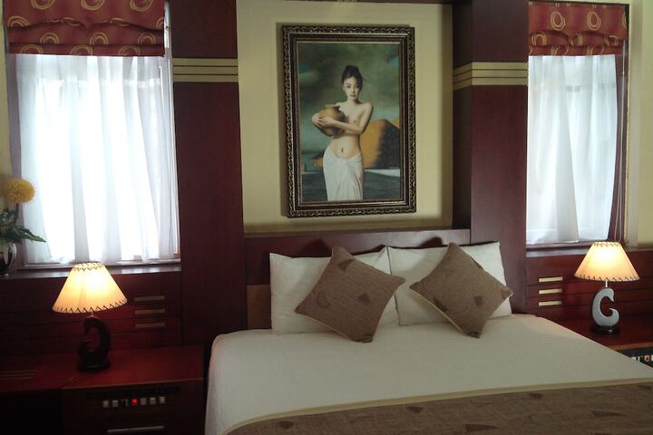 Room 5 of 46