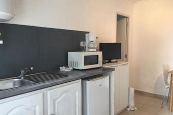 Room 15 of 60