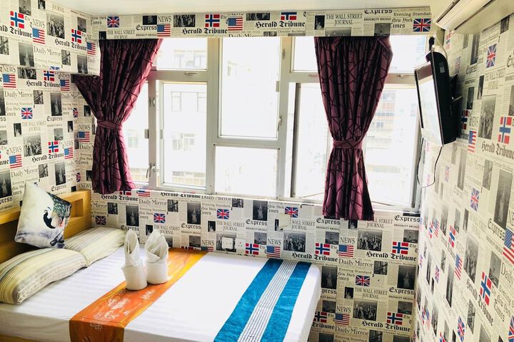 Room 27 of 52