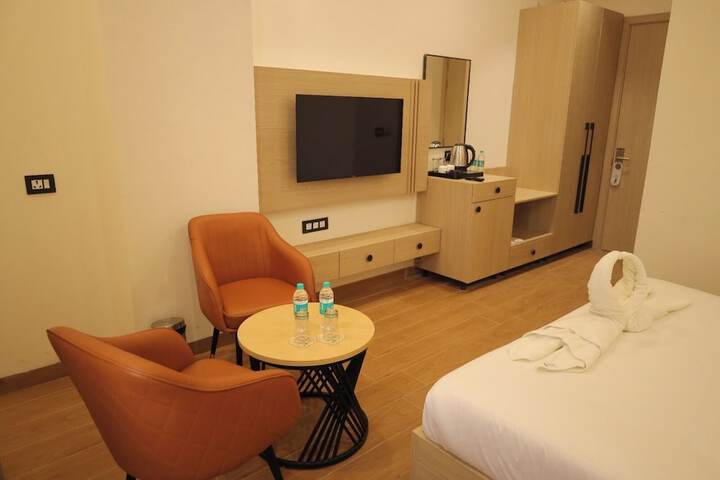 Room 20 of 38