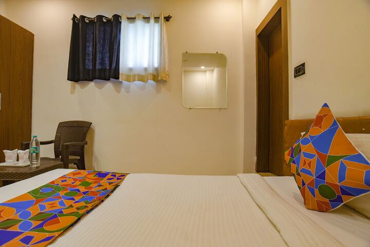 Room 34 of 47