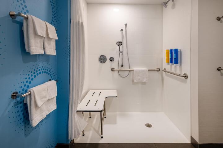 Bathroom shower