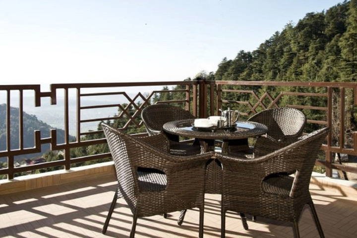 balcony