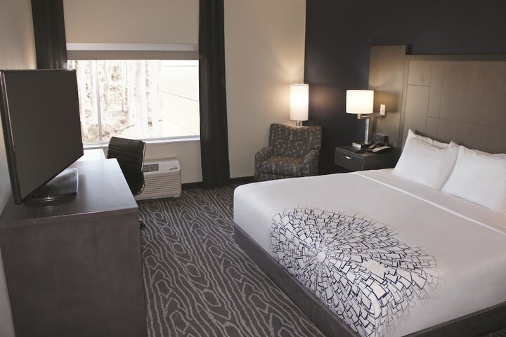 1 King Bed Mobility Accessible (11 of 23)