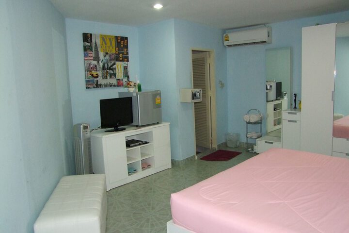 Room 5 of 35