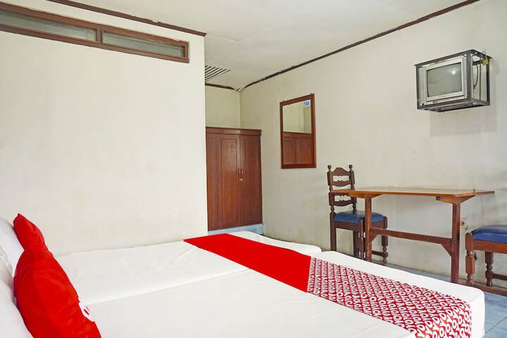 Room 6 of 14