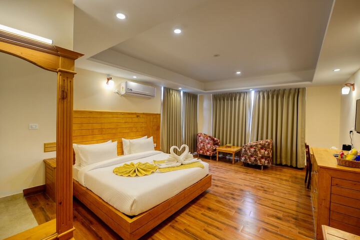 Room 10 of 36