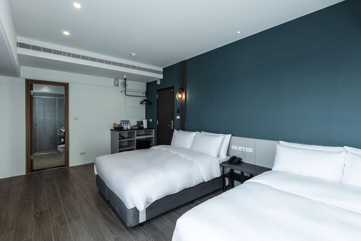 Room 22 of 68