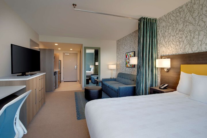 1 Queen Bed Studio (8 of 13)