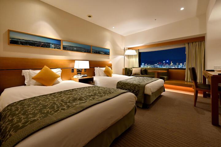 Room 53 of 189