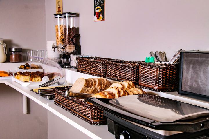 Breakfast/Coffee Service 45 of 48