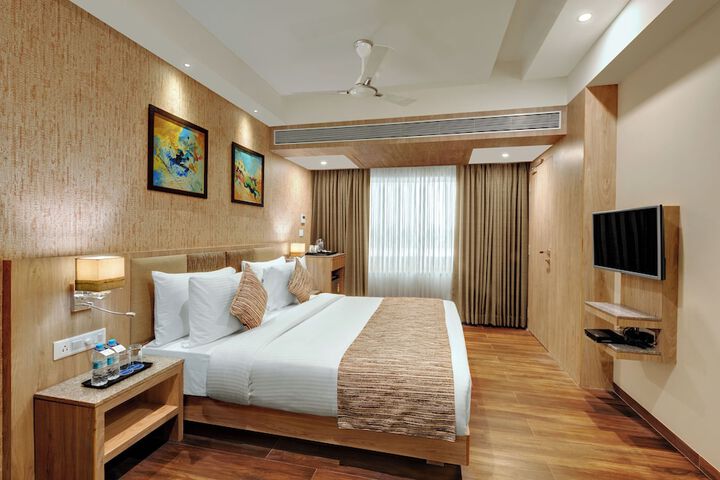 Room 15 of 22