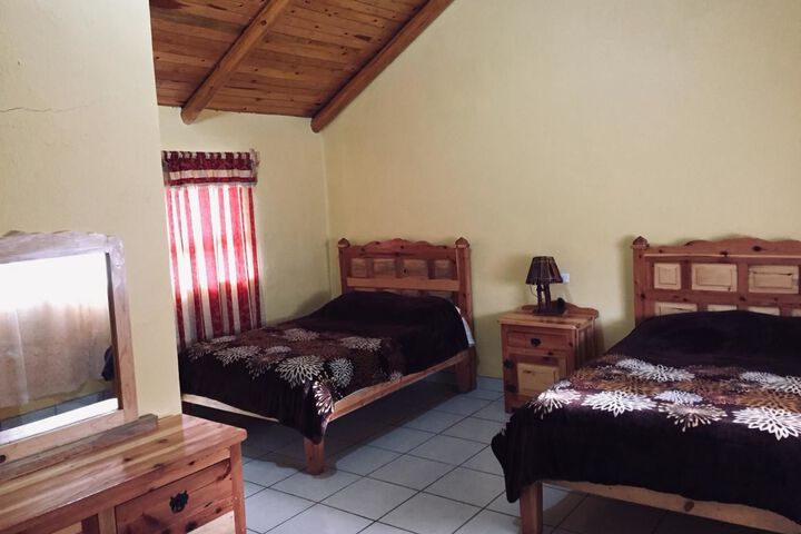 Room 2 of 5