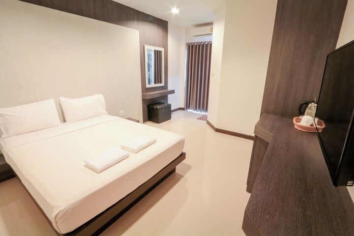 Room 18 of 40