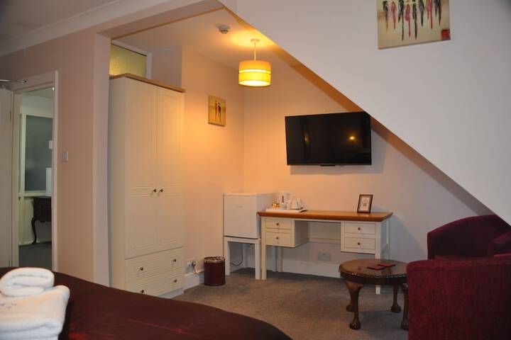 Room 44 of 84