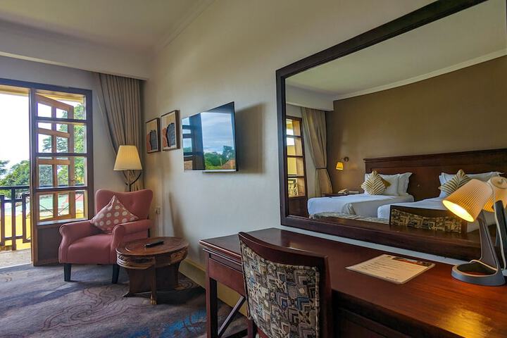 Room 10 of 53