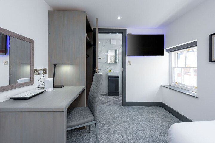 Room 48 of 137