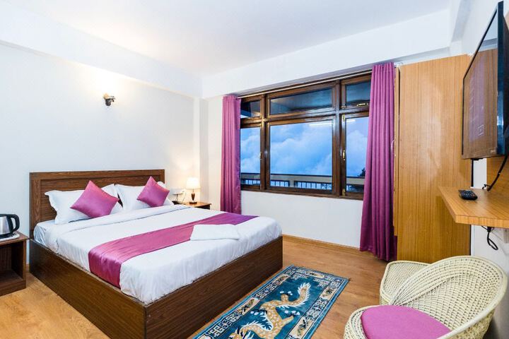 Hotel Sucasa Hills 400 Meters from Mall Road