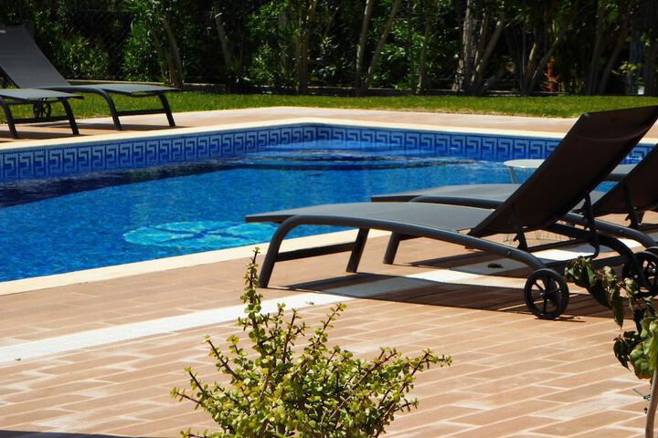 Pool 38 of 51