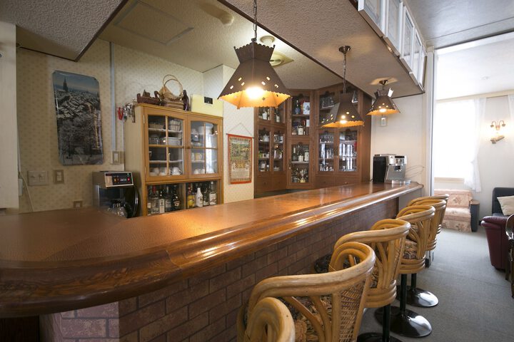 Lounge 60 of 72