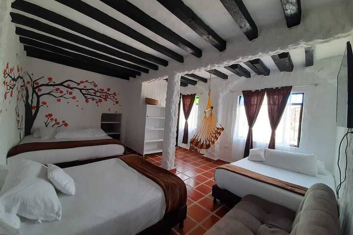 Room 12 of 19