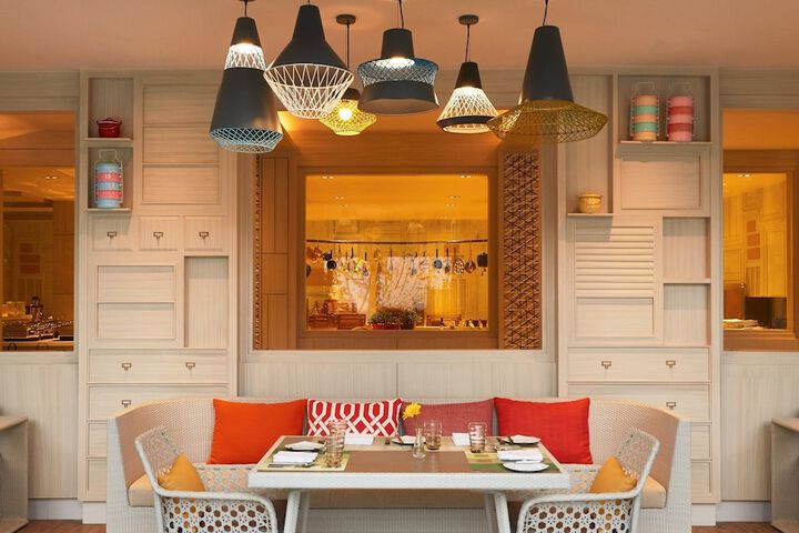 Dining 108 of 136