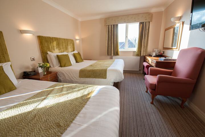 Room 15 of 28