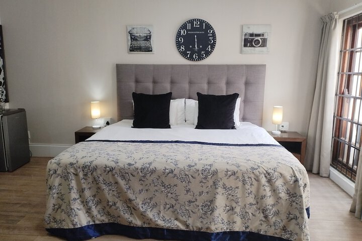 Room 7 of 103